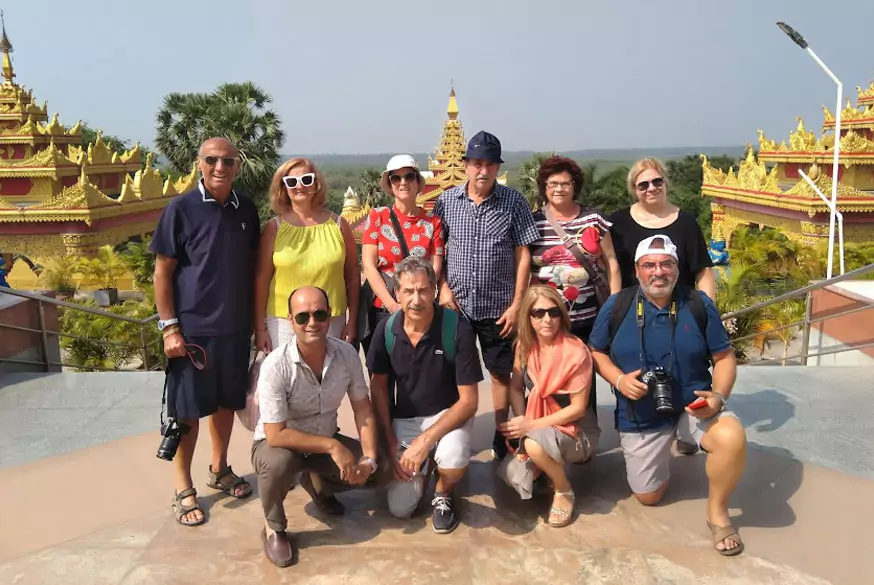 Vipassana Pagoda and Kanheri Caves Tour from Mumbai
