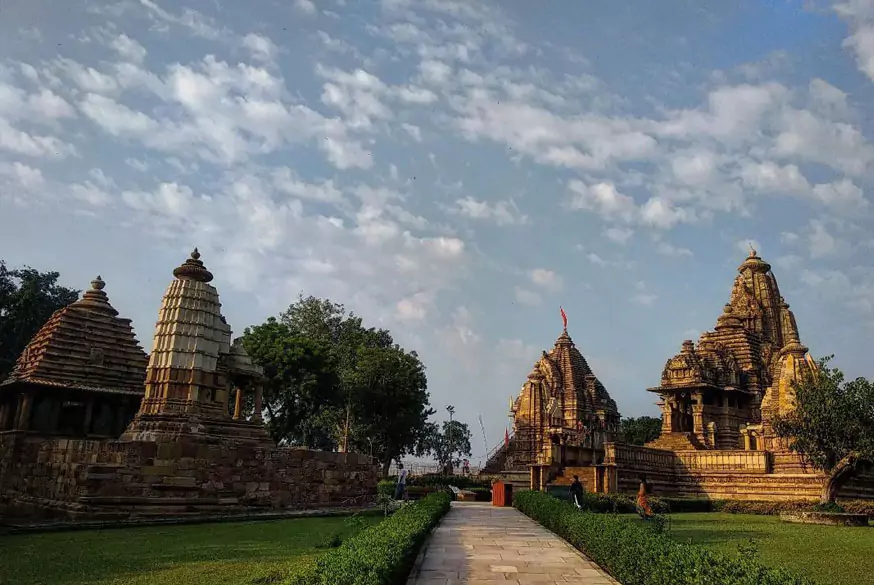 Tour del Rajasthan con Khajuraho e Varanasi