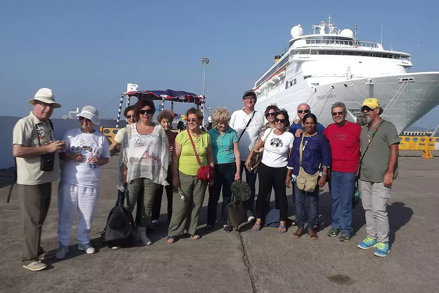 Mumbai City Tour with Elephanta Caves