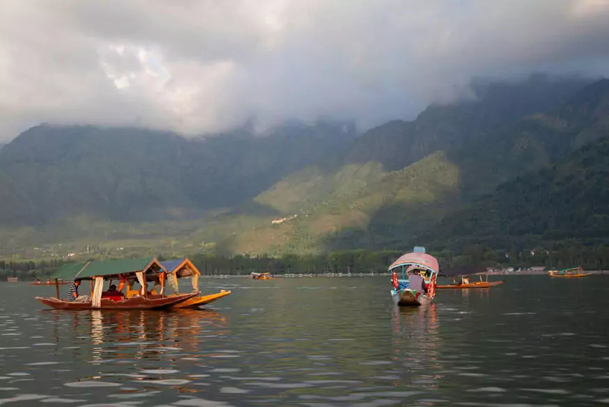 Leh Ladakh with Kashmir Tour